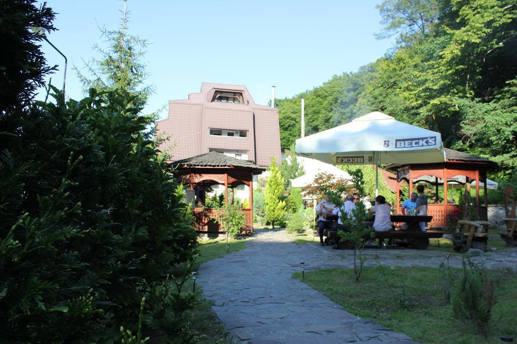 Hotel Fantanita Haiducului Bradu  Екстериор снимка