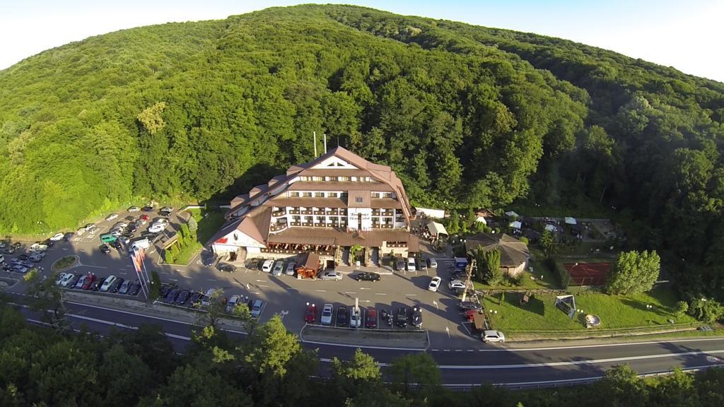 Hotel Fantanita Haiducului Bradu  Екстериор снимка