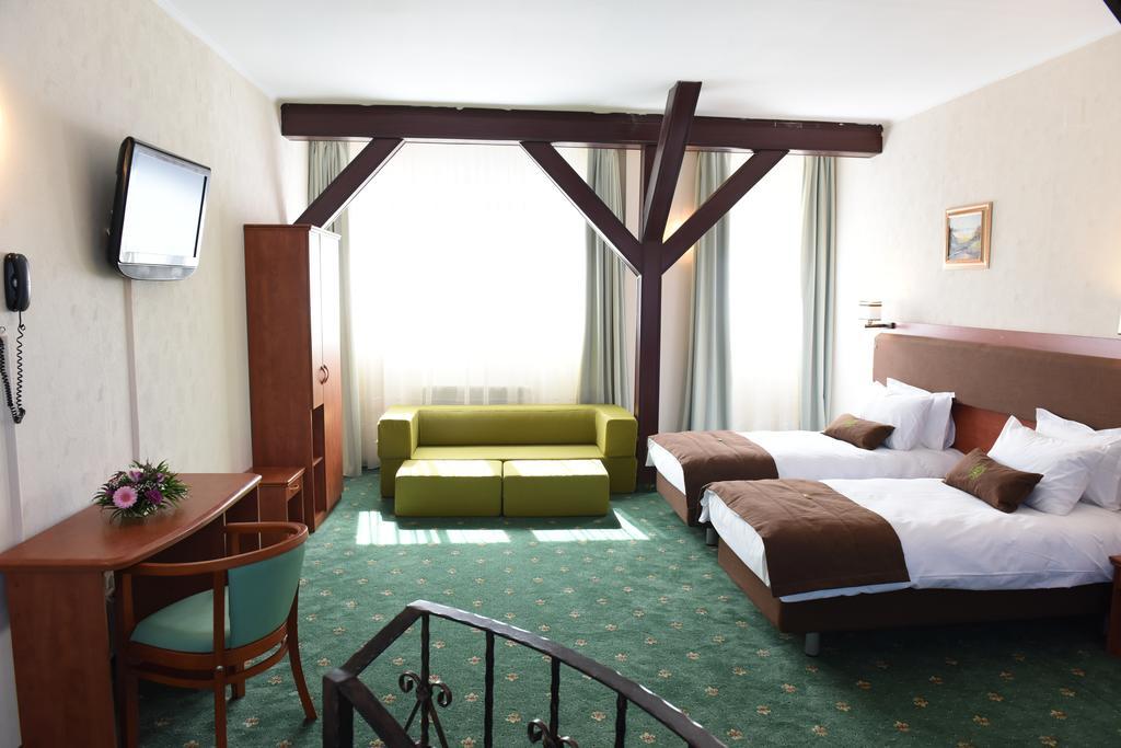 Hotel Fantanita Haiducului Bradu  Екстериор снимка